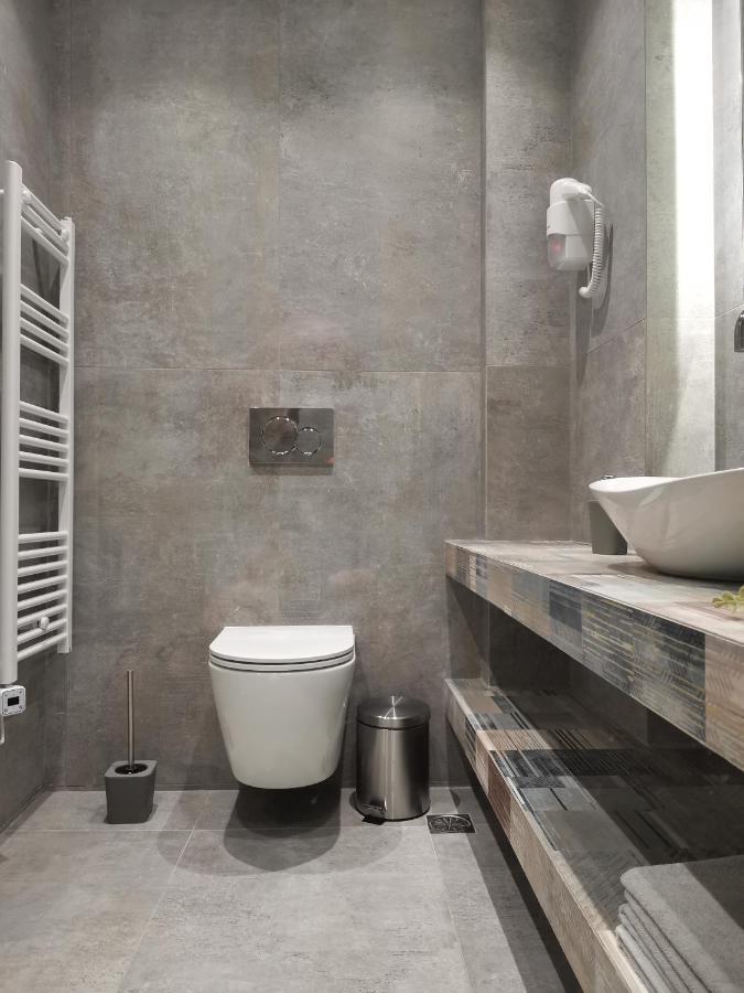 Historic Center Luxury Studio Apartment Атина Екстериор снимка