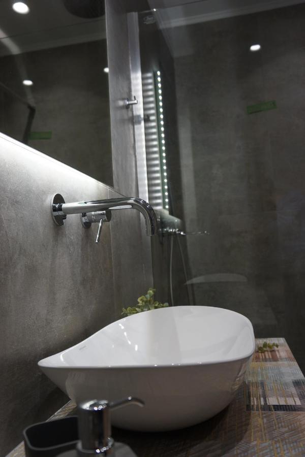 Historic Center Luxury Studio Apartment Атина Екстериор снимка